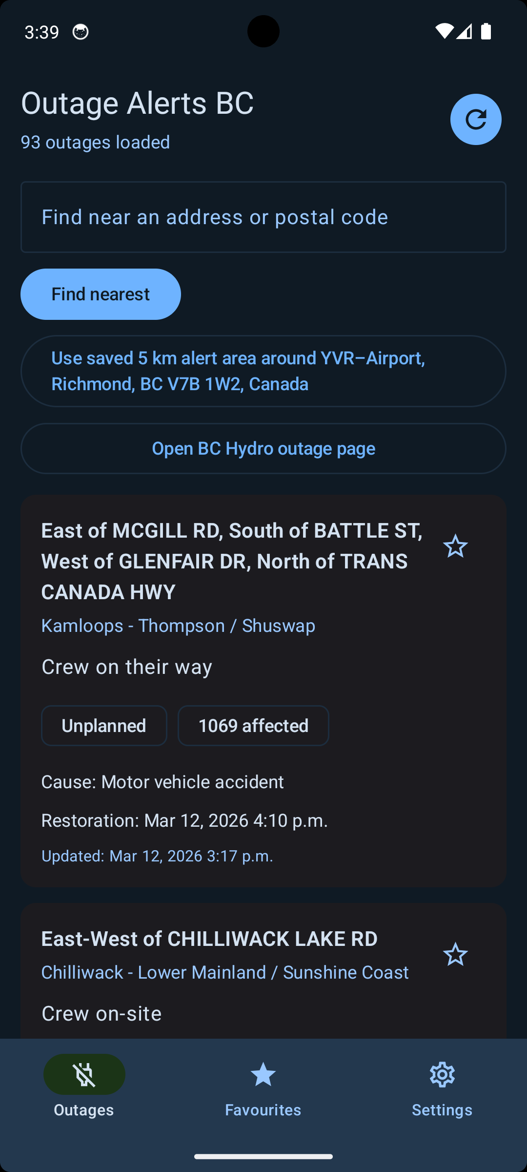 Outage list screen with refresh, search, and outage cards